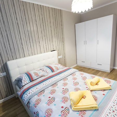 Sunshine Apartament Târgu-Mureş Exteriör bild