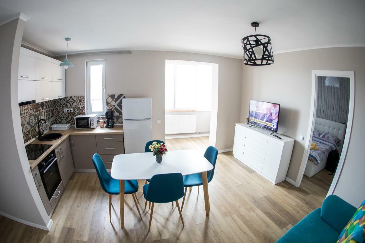 Sunshine Apartament Târgu-Mureş Exteriör bild