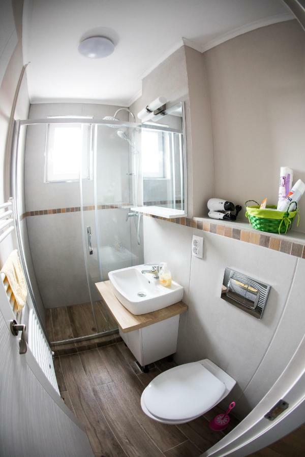 Sunshine Apartament Târgu-Mureş Exteriör bild